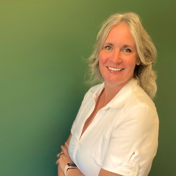 Meet your Posher, Kimberly - Picture 1 of 1